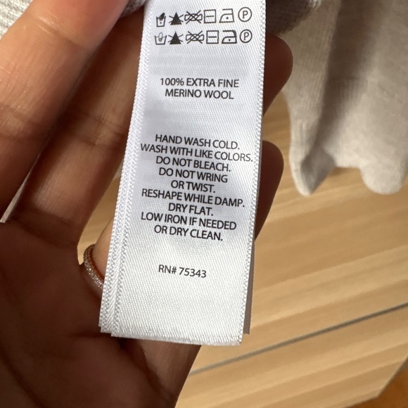 Men’s Small Merino Wool Shirt - Picture 3 of 3